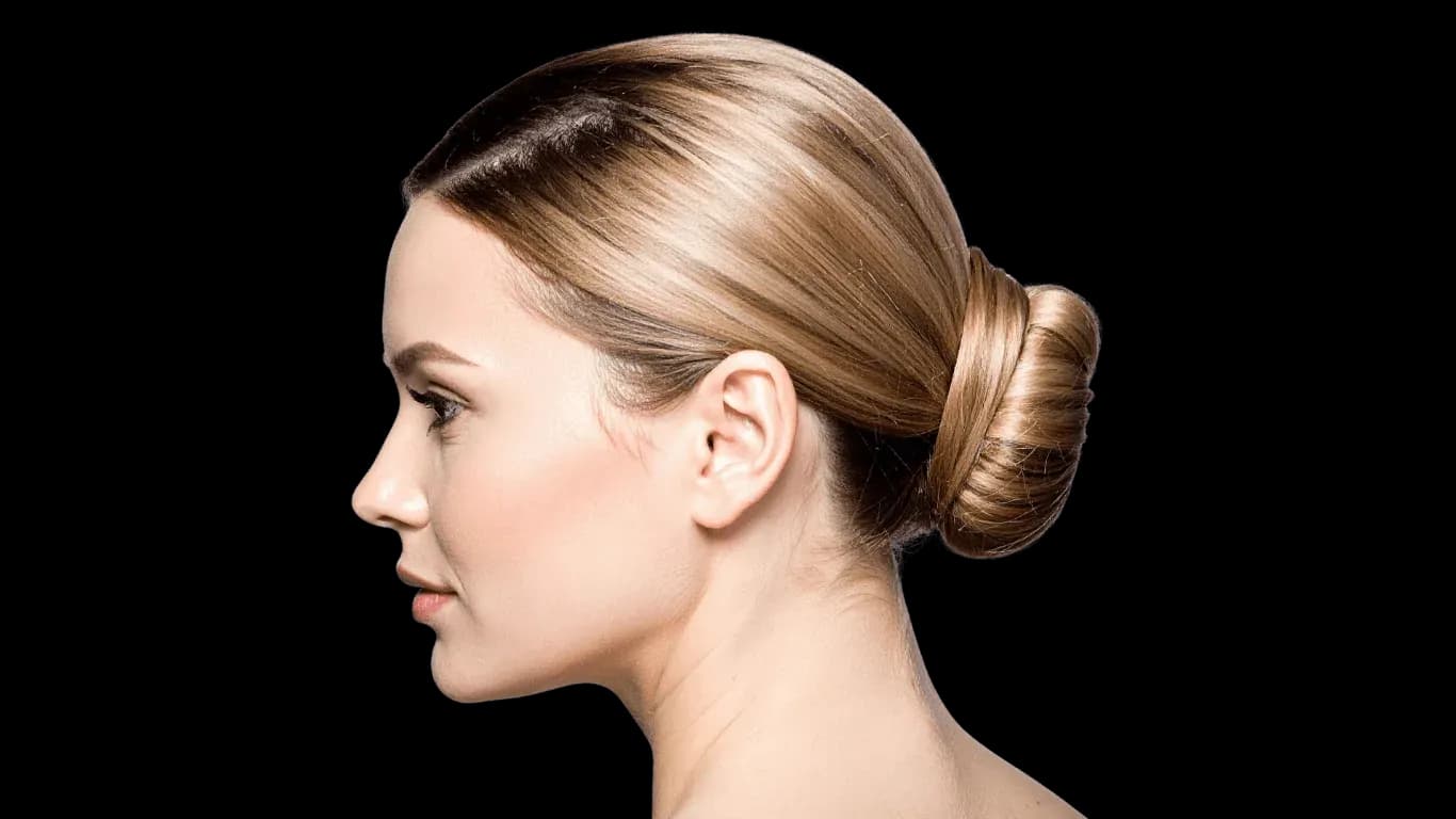 Rinoplastia: Com o avanço das técnicas modernas e tecnologias, o resultado da rinoplastia é tão natural e bem posicionado que será difícil para os outros perceberem que você fez uma cirurgia.