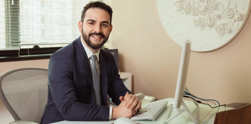 Dr Vitor Nunes - Cirurgião Plástico